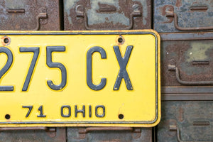 Ohio 1971 License Plate Vintage Yellow Wall Hanging Decor 275-CX - Eagle's Eye Finds