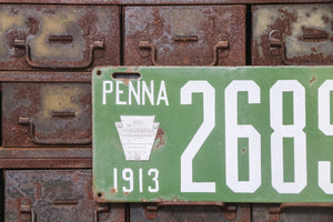 1913 Pennsylvania Porcelain License Plate Vintage Green Car Wall Hanging Decor - Eagle's Eye Finds