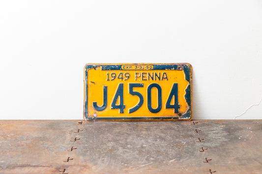 Pennsylvania 1949 License Plate Vintage State Shaped Wall Decor J4504 - Eagle's Eye Finds