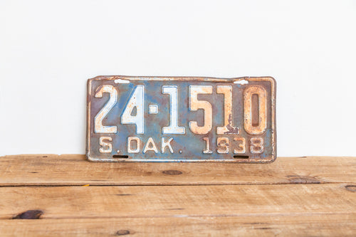 South Dakota 1938 Rusty License Plate Vintage Blue Wall Hanging Decor 24-1510 - Eagle's Eye Finds