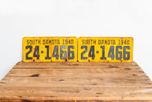 Load image into Gallery viewer, South Dakota 1940 License Plate Pair Vintage Rusty Yellow Wall Hanging Decor - Eagle&#39;s Eye Finds
