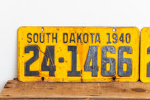 Load image into Gallery viewer, South Dakota 1940 License Plate Pair Vintage Rusty Yellow Wall Hanging Decor - Eagle&#39;s Eye Finds
