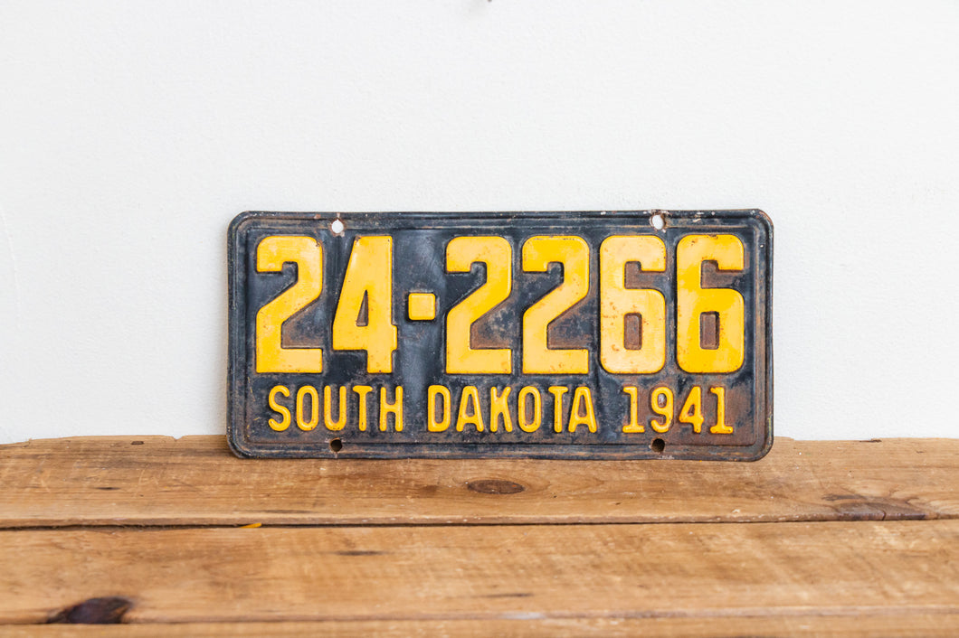 South Dakota 1941 License Plate Vintage Yellow Wall Hanging Decor 24-2266 - Eagle's Eye Finds