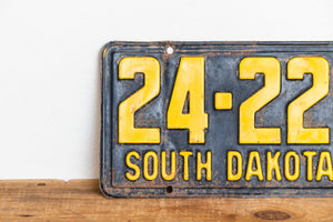 South Dakota 1941 License Plate Vintage Black Wall Hanging Decor 24-2267 - Eagle's Eye Finds