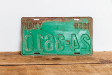Load image into Gallery viewer, South Dakota 1955 License Plate Vintage Green Wall Hanging Decor 24-3610 - Eagle&#39;s Eye Finds
