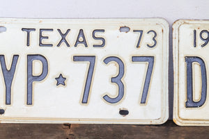 1973 Texas License Plate Pair Vintage Classic Car YOM DYP-737