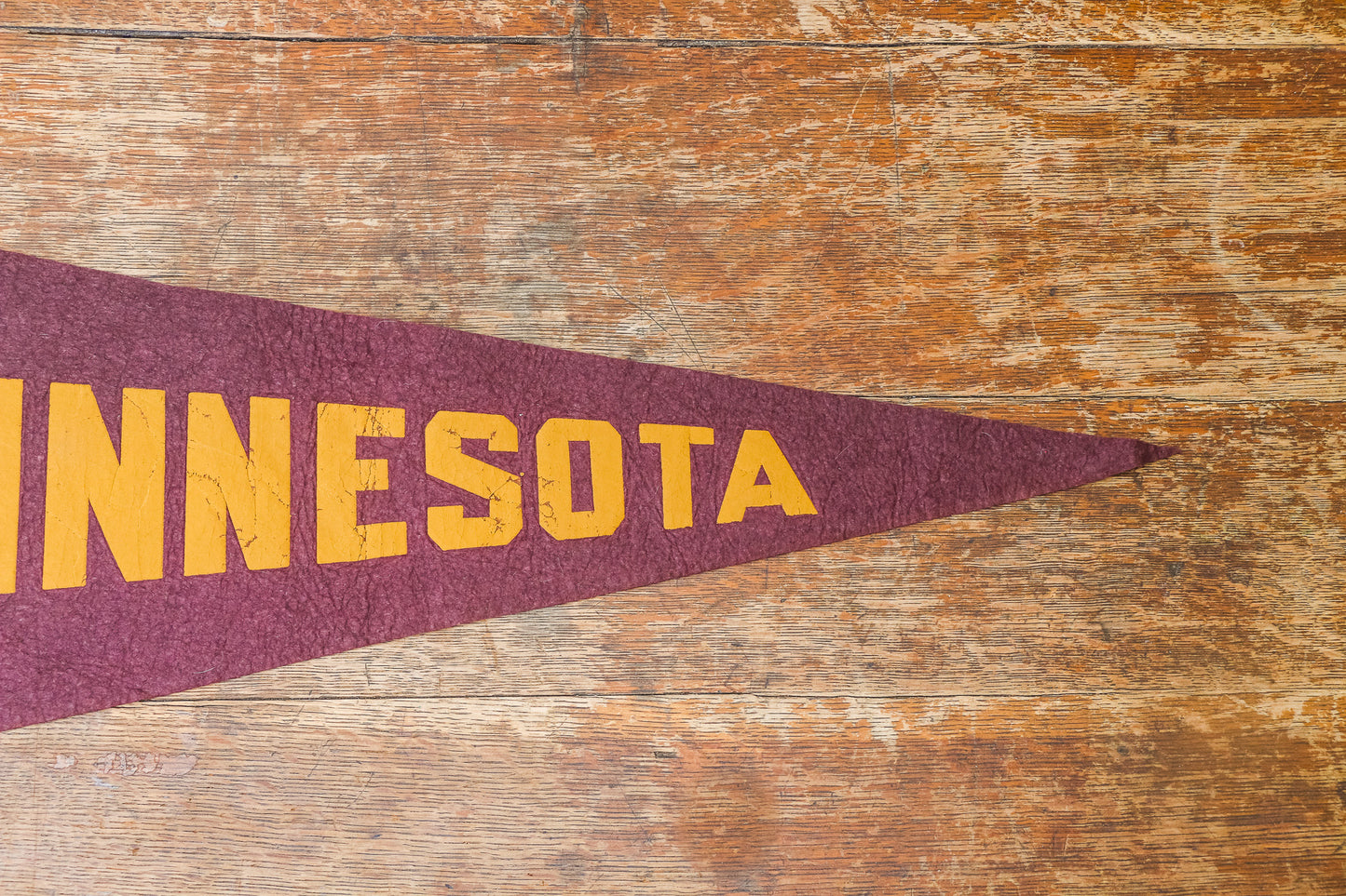 University of Minnesota Large Felt Pennant Vintage College Alumni Present