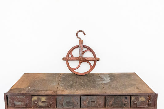 Cast Iron Well Pulley Vintage Red Rustic Primitive Farmhouse Decor - Eagle's Eye Finds