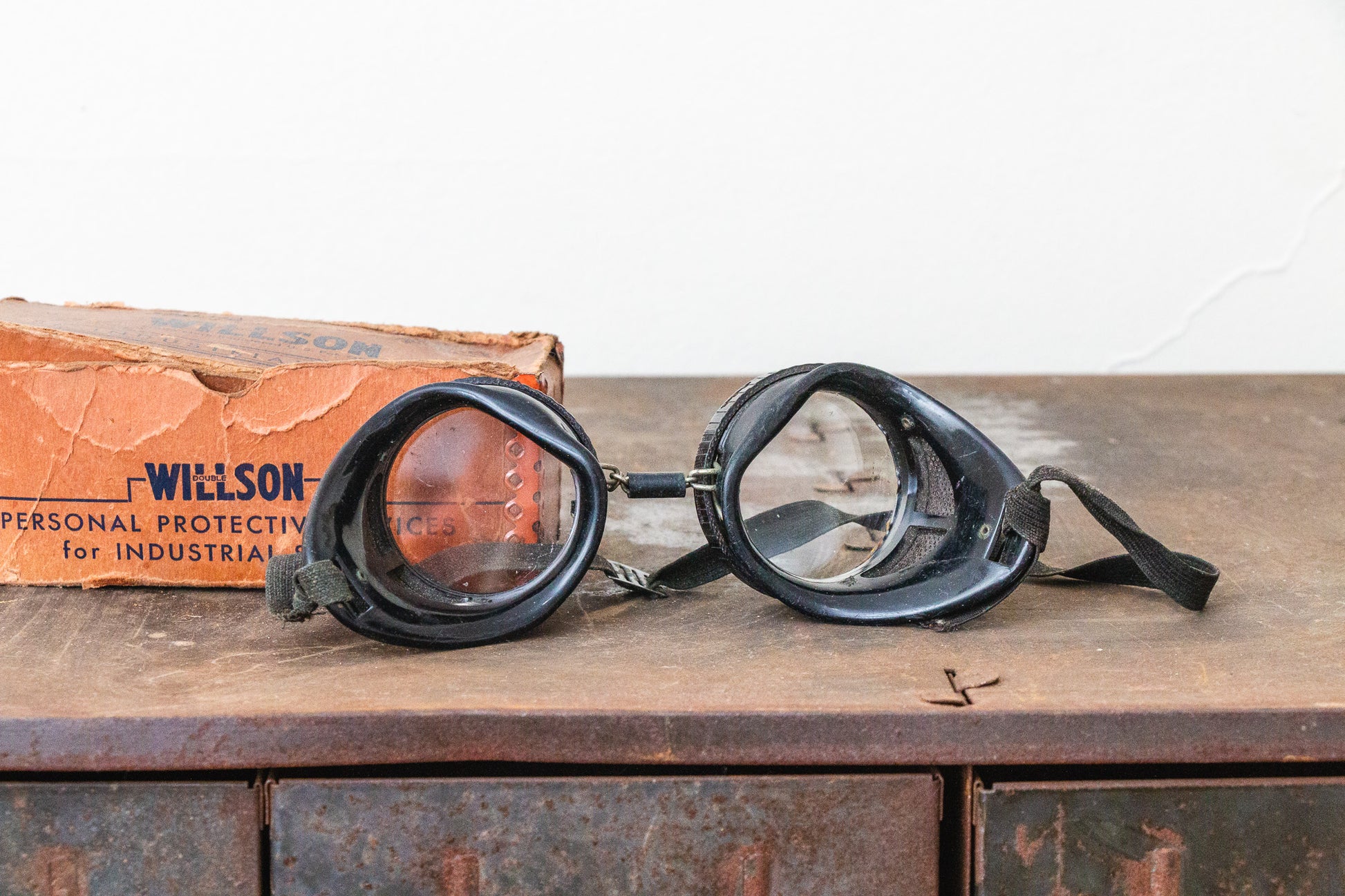 Willson Safety Goggles Vintage Steampunk Industrial Decor with Origina – Eagle's Eye Finds