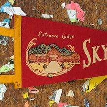 Load image into Gallery viewer, Skyline Caverns Virginia Red Felt Pennant Wall Hanging Decor - Eagle&#39;s Eye Finds
