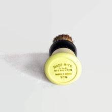 Load image into Gallery viewer, Badger Hair Brush &quot;Made Rite&quot; Vintage Shaving Brush - Eagle&#39;s Eye Finds
