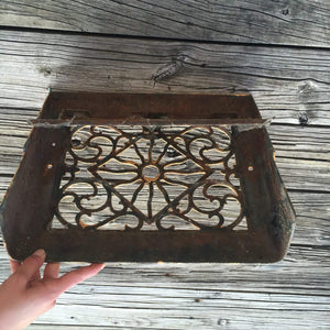 Ornate Peach Victorian Floor Vent Industrial Salvage Decor - Eagle's Eye Finds