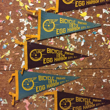 Load image into Gallery viewer, Bicycle Parade in Egg Harbor City New Jersey Vintage Felt Pennant - Eagle&#39;s Eye Finds

