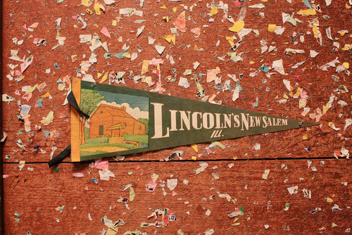 Lincoln's New Salem Illinois Green Felt Pennant Vintage Wall Decor - Eagle's Eye Finds