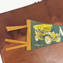 Load image into Gallery viewer, Auto Museum Bridgewater New York Vintage Felt Pennant - Eagle&#39;s Eye Finds
