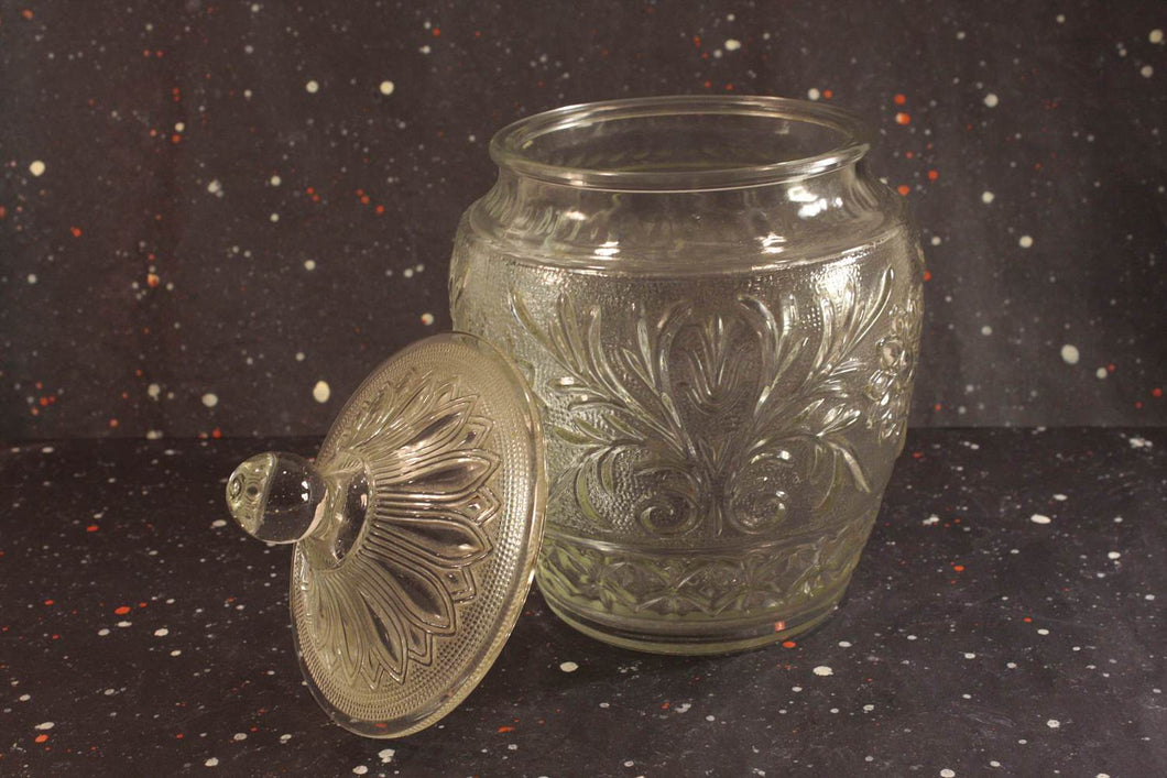 Sandwich Glass Cookie Jar Vintage Anchor Hocking Kitchen Decor - Eagle's Eye Finds