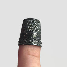 Load image into Gallery viewer, Diamond Patterned Sterling Silver Thimble Vintage Sewing Collectable - Eagle&#39;s Eye Finds
