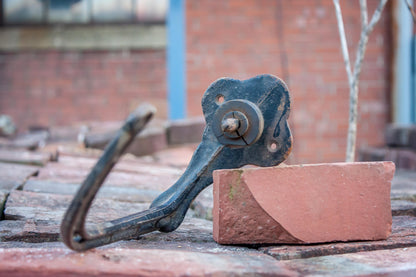 String Holder Wall Hook Vintage General Store Cast Iron Wall Hanger - Eagle's Eye Finds