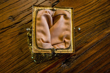 Load image into Gallery viewer, Gold Mesh Clutch Purse Vintage Art Deco Handbag - Eagle&#39;s Eye Finds
