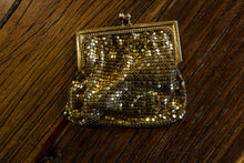 Load image into Gallery viewer, Gold Mesh Clutch Purse Vintage Art Deco Handbag - Eagle&#39;s Eye Finds
