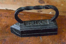 Load image into Gallery viewer, S. H. Co. Sad Iron Vintage Primitive Twisted Handled Tailor&#39;s Iron - Eagle&#39;s Eye Finds
