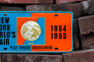 New York 1964 1965 World's Fair License Plate Vintage New York City Souvenir Booster Plate - Eagle's Eye Finds