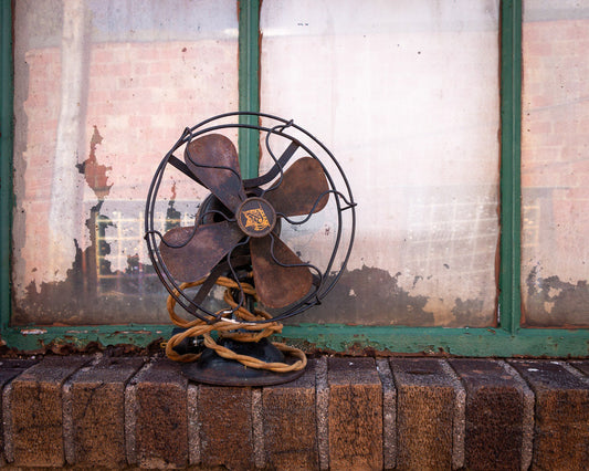 Robbins and Myers 8 Inch Desk Fan Vintage Desktop Decor - Eagle's Eye Finds