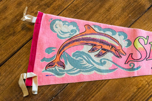 Dolphin SeaWorld San Diego Pink Pennant Vintage Felt Wall Decor - Eagle's Eye Finds