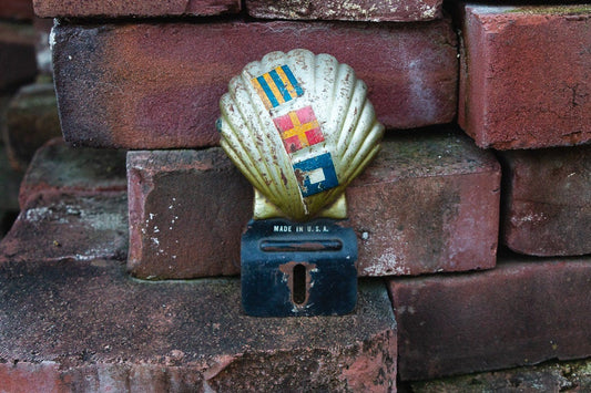 Shell License Plate Topper Vintage Automobile Decor - Eagle's Eye Finds