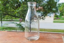 Load image into Gallery viewer, Minn Seal Vintage Milk Bottle Quart Sized - Eagle&#39;s Eye Finds
