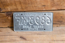 Load image into Gallery viewer, Michigan 1979 Great Lake State License Plate Vintage Wall Hanging Decor - Eagle&#39;s Eye Finds
