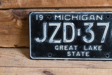 Load image into Gallery viewer, Michigan 1979 Great Lake State License Plate Vintage Wall Hanging Decor - Eagle&#39;s Eye Finds
