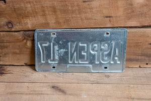 ASPEN 17 Illinois Vanity License Plate Vintage Wall Hanging Decor - Eagle's Eye Finds