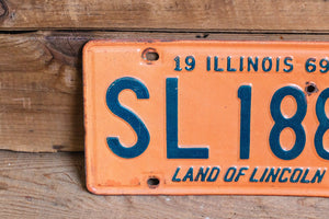 Illinois 1969 SL 1887 Land of Lincoln License Plate Vintage Wall Hanging Decor - Eagle's Eye Finds