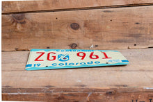 Load image into Gallery viewer, Aspen Colorado License Plate Vintage 1976 ZG CO Centennial Wall Decor - Eagle&#39;s Eye Finds
