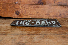 Load image into Gallery viewer, Florida 1968 WW License Plate Sunshine State Vintage Wall Hanging Decor - Eagle&#39;s Eye Finds
