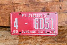 Load image into Gallery viewer, Florida 1969 License Plate Sunshine State Vintage Wall Hanging Decor - Eagle&#39;s Eye Finds

