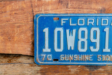Load image into Gallery viewer, Florida 1971 W License Plate Sunshine State Vintage Wall Hanging Decor - Eagle&#39;s Eye Finds
