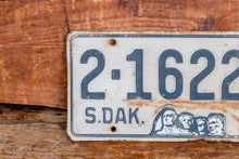 Load image into Gallery viewer, South Dakota 1962 License Plate Vintage Mount Rushmore Wall Hanging Decor - Eagle&#39;s Eye Finds
