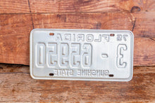 Load image into Gallery viewer, Florida 1975 License Plate Sunshine State Vintage Wall Hanging Decor - Eagle&#39;s Eye Finds
