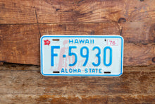 Load image into Gallery viewer, Hawaii 1976 Diamond Head License Plate Vintage Wall Hanging Decor - Eagle&#39;s Eye Finds
