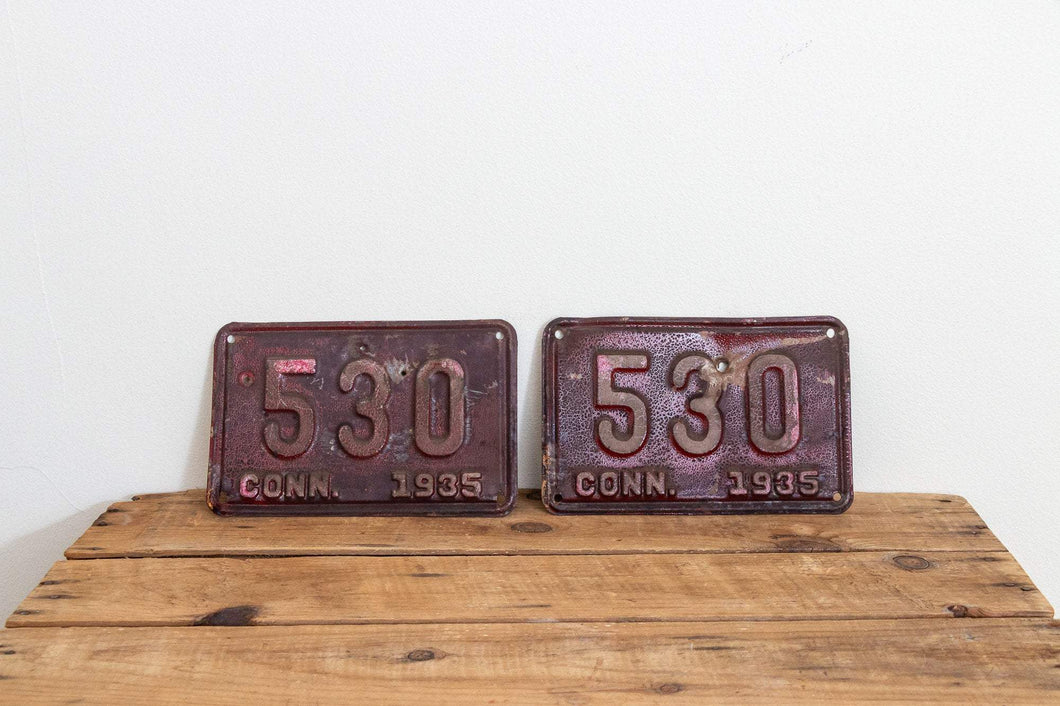 530 Connecticut 1935 License Plate Pair 3 Digit Low Number Vintage Wall Decor - Eagle's Eye Finds