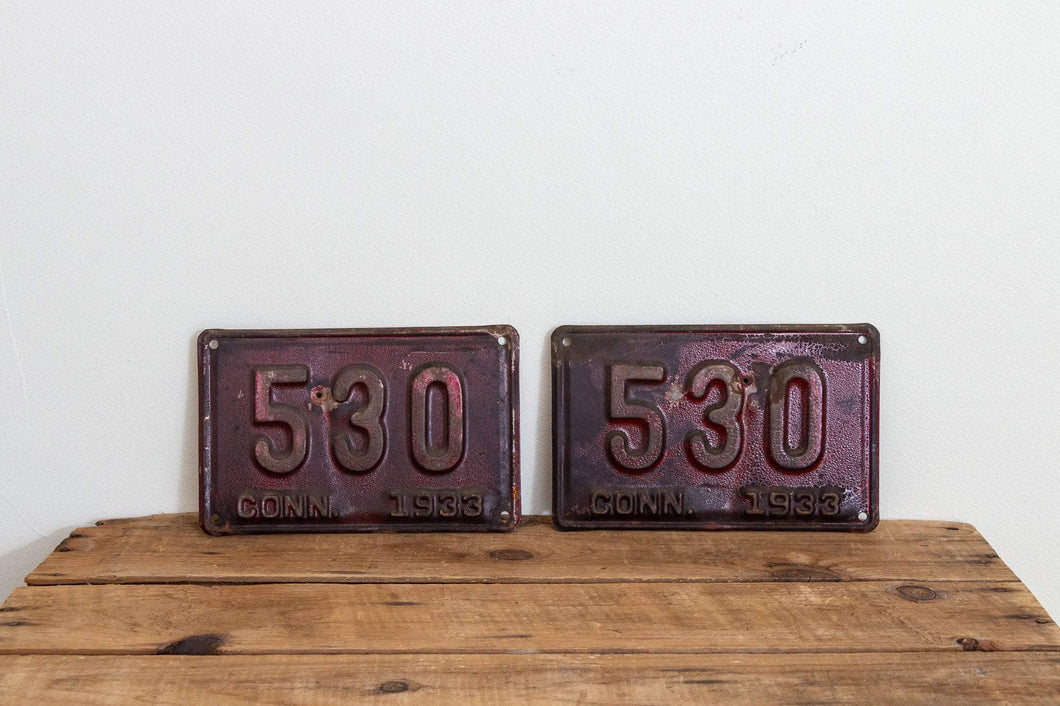530 Connecticut 1933 License Plate Pair 3 Digit Low Number Vintage Wall Decor - Eagle's Eye Finds