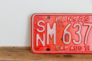 Kansas 1971 License Plate Red Vintage Wall Hanging Decor - Eagle's Eye Finds