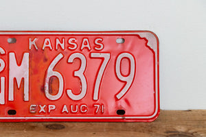 Kansas 1971 License Plate Red Vintage Wall Hanging Decor - Eagle's Eye Finds
