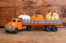 Load image into Gallery viewer, Hubley Stake Truck 500 Series Vintage Orange Toy Flatbed Stake Trailer Truck - Eagle&#39;s Eye Finds

