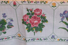 Load image into Gallery viewer, 1950&#39;s Cotton Tablecloth, Vintage Floral Print, Cottage Kitchen Decor, Rectangle 82 x 61 in - Eagle&#39;s Eye Finds
