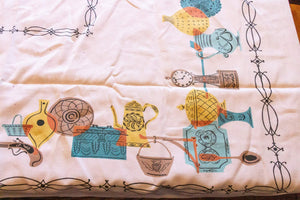 1950's Cotton Tablecloth, Vintage Floral Print, Cottage Kitchen Decor, Rectangle 44 x 51 in - Eagle's Eye Finds