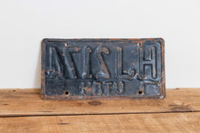 Load image into Gallery viewer, Utah 1972 License Plate Vintage Rusty Wall Hanging Decor - Eagle&#39;s Eye Finds
