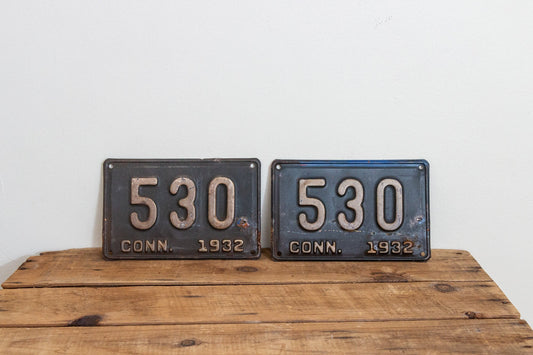 530 Connecticut 1932 License Plate Pair 3 Digit Low Number Vintage Wall Decor - Eagle's Eye Finds